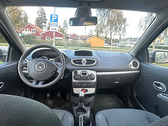 Renault Clio 7 of 7