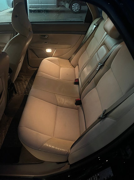 Volvo S80 4 of 6