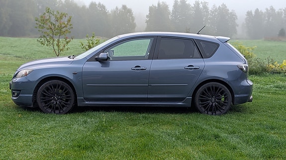 Mazda 3 2 of 12