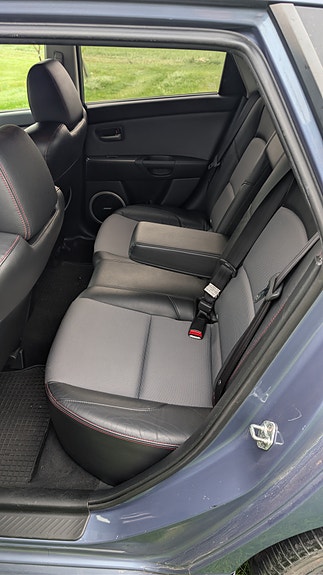 Mazda 3 8 of 12