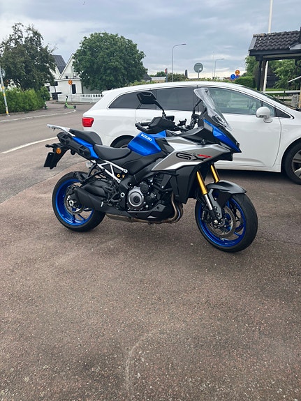 Suzuki GSX-S1000GX 3 of 8