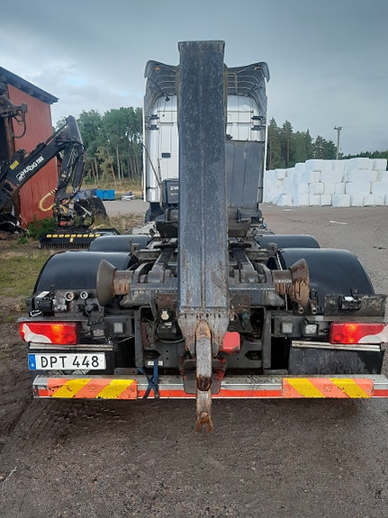 Scania R560 3 of 14
