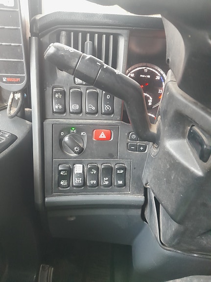 Scania R560 5 of 14