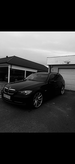 BMW 330xd 2 of 8