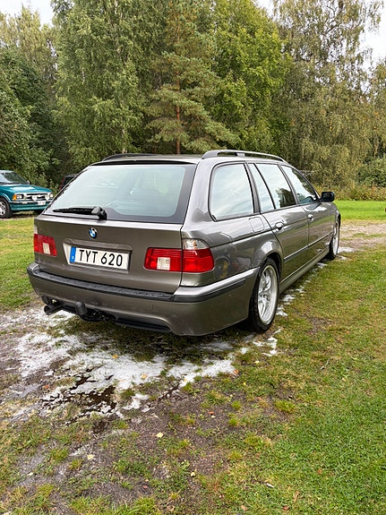 BMW 525i 4 of 10