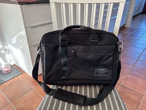 Product image 1 of 8