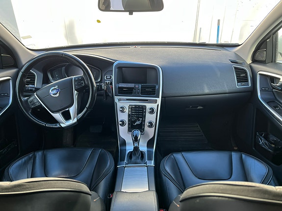 Volvo XC60 4 of 6