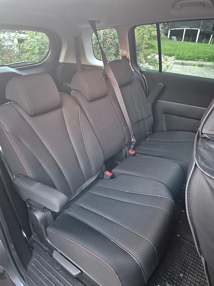 Mazda 5 6 of 9