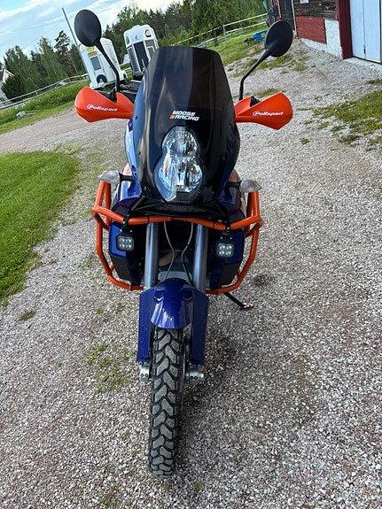 KTM 990 S 2 of 5