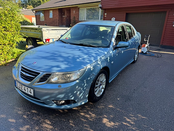 Saab 9-3 2 of 8