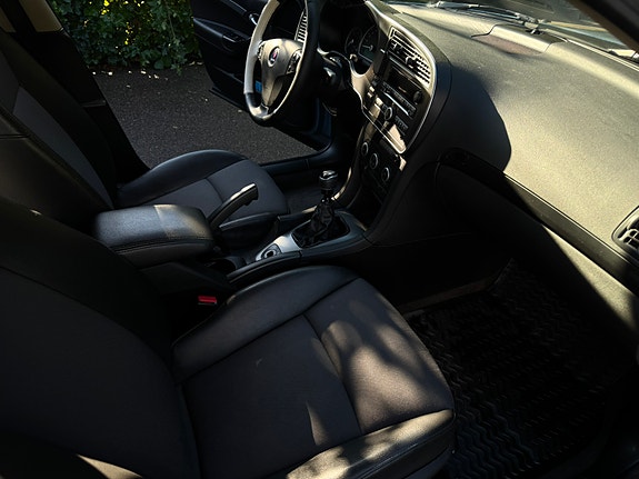 Saab 9-3 3 of 8