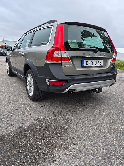 Volvo XC70 4 of 8