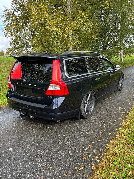 Volvo V70 5 of 10