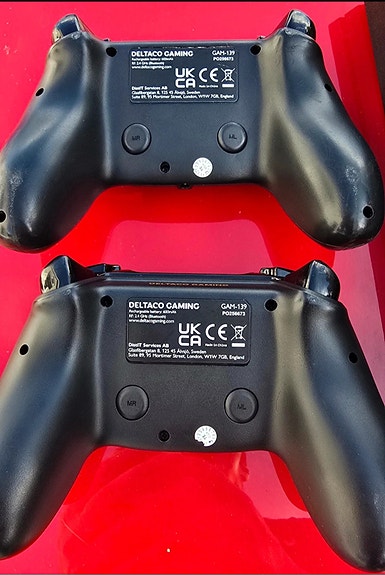 Playstation 4 med 2 kontroller image 4