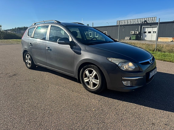 Hyundai i30 7 of 7