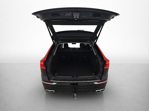 Volvo XC60 11 of 30