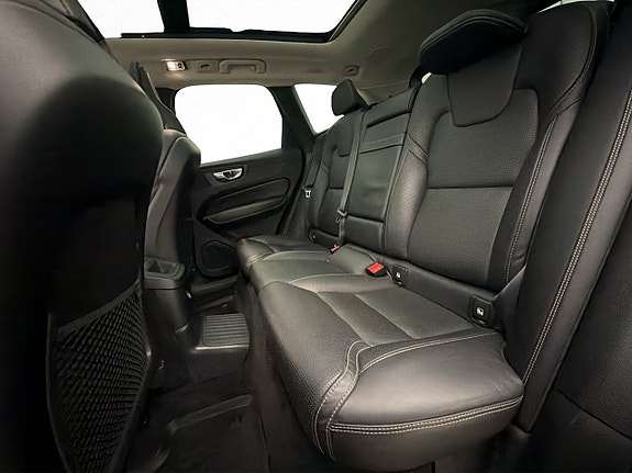 Volvo XC60 23 of 30