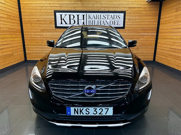 Volvo XC60 9 of 24
