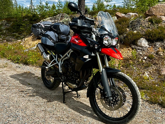 Triumph TIGER 800 XC 2 of 3
