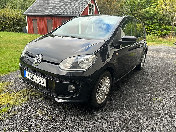 Volkswagen UP! 5 of 12