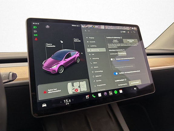 Tesla Model Y 19 of 30