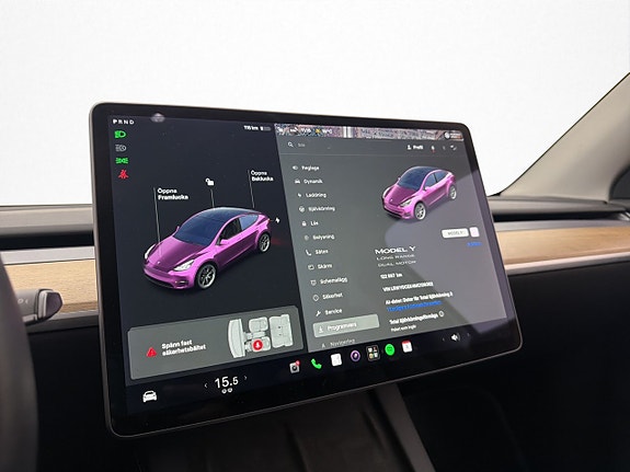 Tesla Model Y 20 of 30