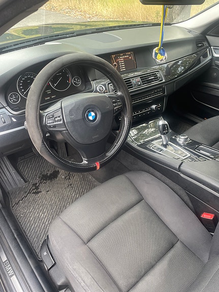 BMW 520d 5 of 7