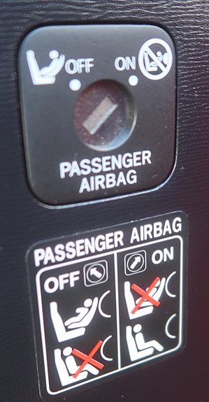Toyota Avensis 19 of 21
