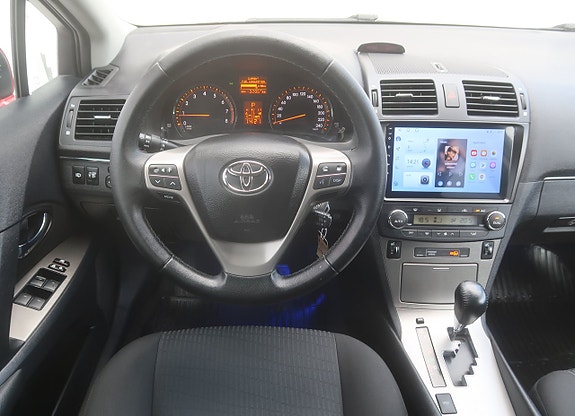 Toyota Avensis 7 of 21