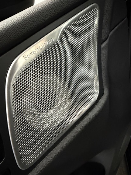 Volvo XC60 19 of 22