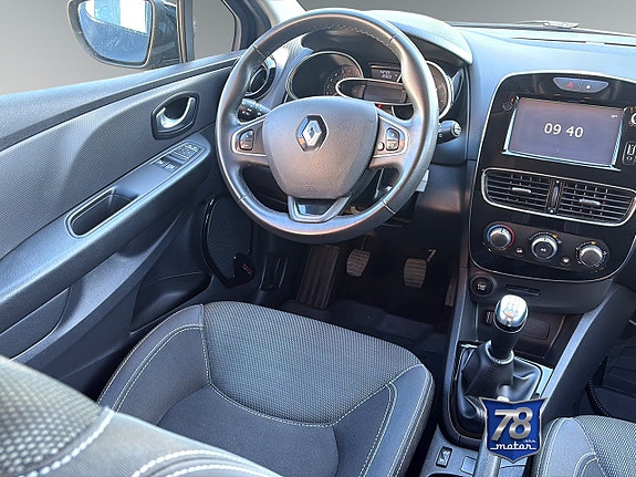 Renault Clio 8 of 9