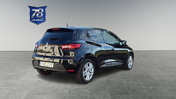 Renault Clio 6 of 9