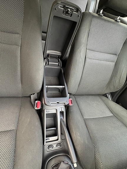 Toyota Avensis 11 of 22