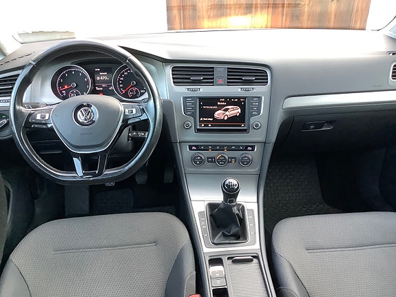 Volkswagen Golf VII 5 of 7