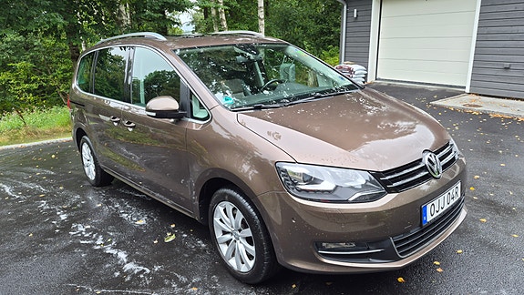 Volkswagen Sharan 2 of 17