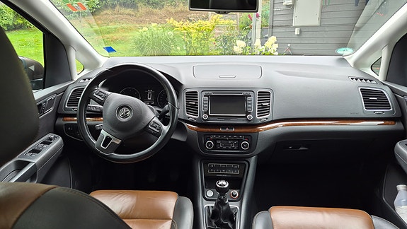 Volkswagen Sharan 9 of 17