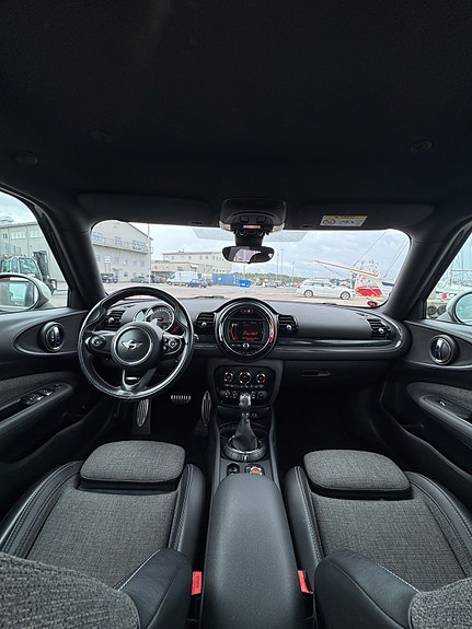 MINI Cooper 8 of 14