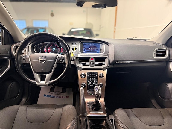 Volvo V40 Cross Country 15 of 20