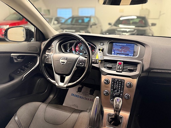 Volvo V40 Cross Country 16 of 20
