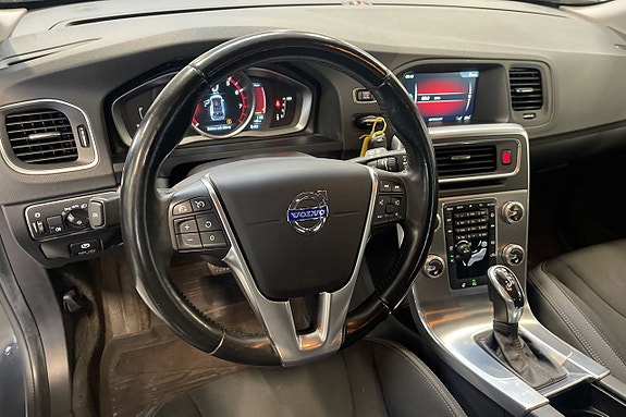 Volvo V60 8 of 12