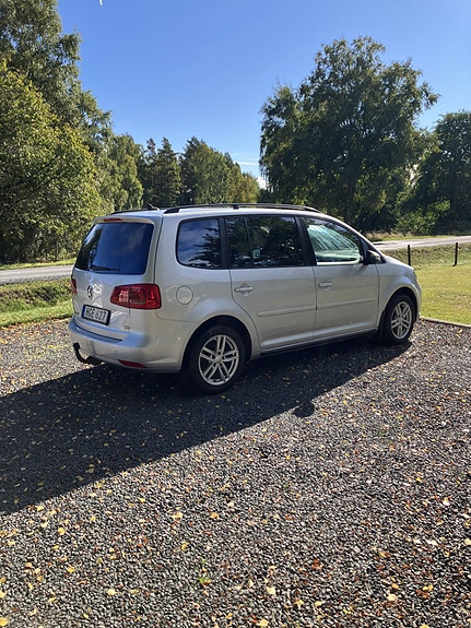 Volkswagen Touran 10 of 10