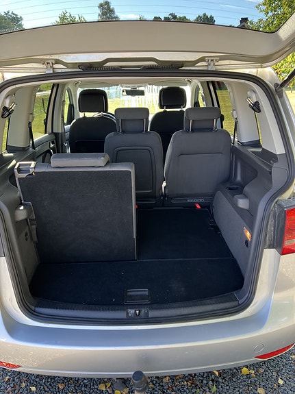 Volkswagen Touran 8 of 10