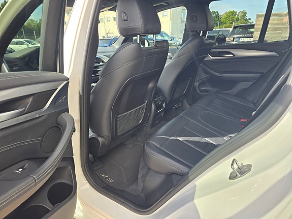 BMW X3 10 of 18