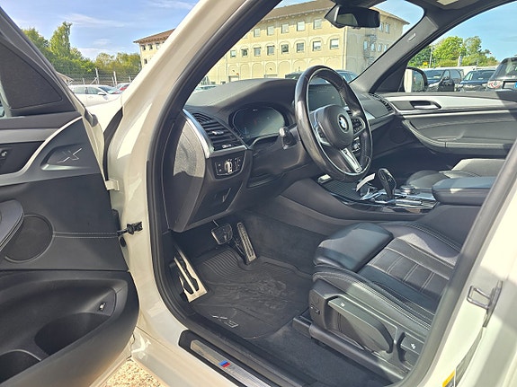 BMW X3 9 of 18