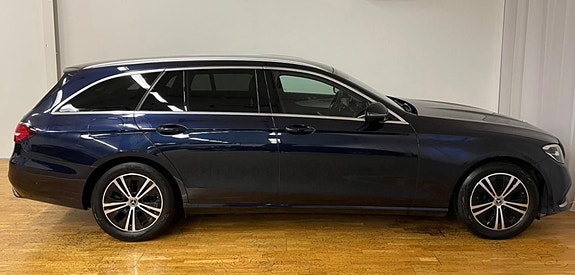 Mercedes-Benz E220 6 of 7