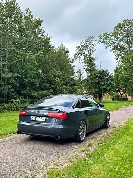 Audi A6 5 of 14
