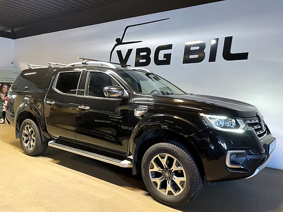 Renault Alaskan 7 of 16