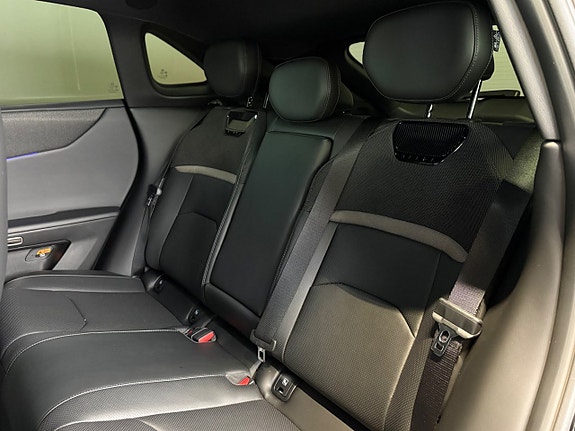 Mazda CX-6e 9 of 25