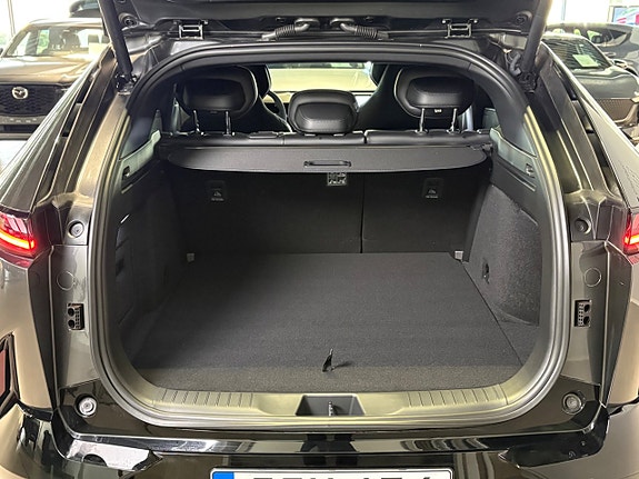 Mazda CX-6e 8 of 23