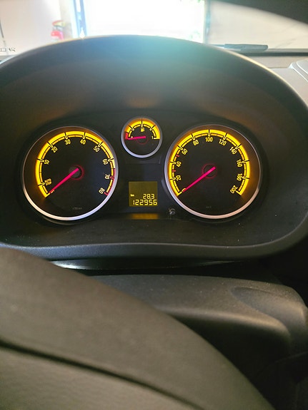 Opel Corsa 9 of 10